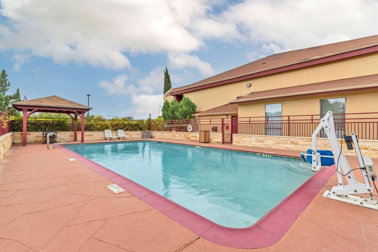 Best Western Brady Inn Exterior photo