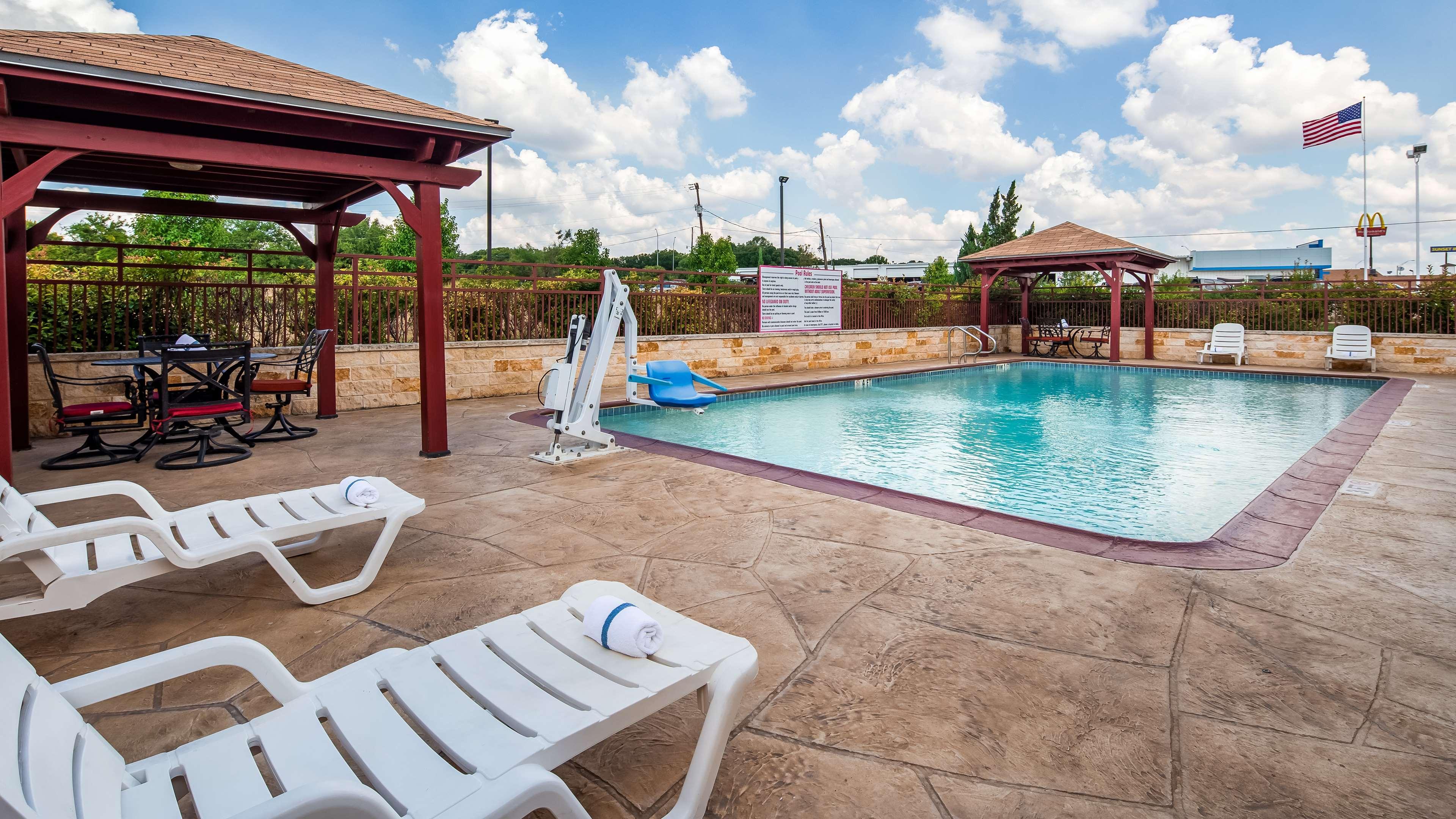 Best Western Brady Inn Exterior photo